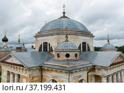 Собор Бориса и Глеба (1785-1796 гг.). Новоторжский Борисоглебский монастырь.Торжок, Тверская область (2021 год). Стоковое фото, фотограф Александр Щепин / Фотобанк Лори