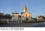 Temple of Kazan Icon of Mother of God in village Meshchersky, Moscow, Russia (2021 год). Стоковое фото, фотограф Алексей Антипов / Фотобанк Лори