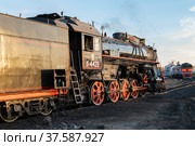 Советский  грузовой паровоз  Л-4429 (Лебедянка) на железнодорожной станции Сортавала солнечным октябрьским утром (2021 год). Редакционное фото, фотограф Виктор Карасев / Фотобанк Лори