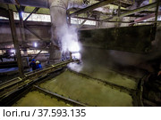 Sulphuric (sulfuric) acid workshop. Phosphoric fertilizers plant. Стоковое фото, фотограф Alexey Rezvykh / Фотобанк Лори