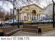 Москва, Таганский  район, улица Абельмановская, дом 17а, кинотеатр "Победа" (2021 год). Редакционное фото, фотограф glokaya_kuzdra / Фотобанк Лори