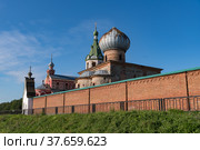 Никольский монастырь на берегу реки Волхов в Старой Ладоге, Россия (2021 год). Стоковое фото, фотограф Дымов Игорь / Фотобанк Лори