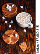 Dutch Waffles with Coffee and Marshmallow. Стоковое фото, фотограф Всеволод Белоусов / Фотобанк Лори