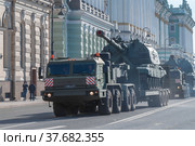 Транспортировка военной техники. Подготовка к параду в честь Дня Победы. Санкт-Петербург (2022 год). Редакционное фото, фотограф Виктор Карасев / Фотобанк Лори