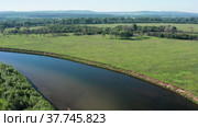 Южный Урал, Башкирия, река Ай. Вид с воздуха. The Southern Urals, Bashkiria, the Ai River. Aerial view. Стоковое видео, видеограф Евгений Романов / Фотобанк Лори