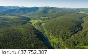 Южный Урал, Уральские горы, горная тайга. Вид с воздуха. Southern Urals, Ural Mountains, mountain taiga. Aerial view. Стоковое фото, фотограф Евгений Романов / Фотобанк Лори
