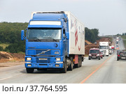 Volvo FH12 (2020 год). Редакционное фото, фотограф Art Konovalov / Фотобанк Лори