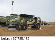 Волгоградская область, Средняя Ахтуба, Россия. Военная авиация, легкий разведывательный беспилотный летательный аппарат Орлан-10 на выставке. (2020 год). Редакционное фото, фотограф Андрей Цыганков / Фотобанк Лори