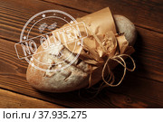 Text gluten free on bread. Стоковое фото, фотограф Сергей Толмачёв / Фотобанк Лори