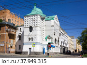 Здание "Башня-репродуктор" в Нижнем Новгороде (2019 год). Редакционное фото, фотограф Солодовникова Елена / Фотобанк Лори