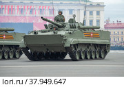 Боевая машина пехоты БМП-3. Фрагмент военного парада в честь Дня Победы. Санкт-Петербург (2020 год). Редакционное фото, фотограф Анна Карасева / Фотобанк Лори