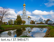 Православный комплекс в Завидове сентябрьским днем. Тверская область, Россия (2021 год). Стоковое фото, фотограф Анна Карасева / Фотобанк Лори