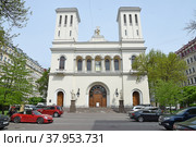Лютеранская церковь Святых Петра и Павла (Петрикирхе). Санкт-Петербург. Невский проспект (2021 год). Редакционное фото, фотограф Евгений Кузнецов / Фотобанк Лори