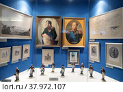 Малоярославецкий военно-исторический музей 1812 года. Живописные портреты  Наполеона и Александра первого (2022 год). Редакционное фото, фотограф Дмитрий Неумоин / Фотобанк Лори