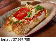 Russian pies Pirog vekoshnik. Стоковое фото, фотограф Александр Fanfo / Фотобанк Лори