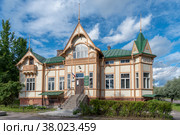 Здание Сортавальского центрального лесничества. Город Сортавала (2022 год). Редакционное фото, фотограф Румянцева Наталия / Фотобанк Лори