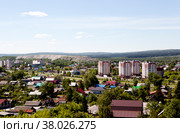Городской пезаж. Вид сверху на микрорайон ГГМ и жилой комплекс "Лисьегорье". Нижний Тагил. Свердловская область (2022 год). Редакционное фото, фотограф Сергей Афанасьев / Фотобанк Лори