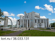 Новгородский академический театр драмы имени Ф. М. Достоевского. Великий Новгород. Россия (2022 год). Редакционное фото, фотограф E. O. / Фотобанк Лори