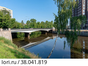 Мост Шаумяна через реку Охту. Санкт-Петербург (2022 год). Редакционное фото, фотограф Румянцева Наталия / Фотобанк Лори