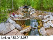 Waterfall from the hydrotechnical tunnel of the Kamenka River. The village of Paramonovka. Chelyabinsk region (2021 год). Стоковое фото, фотограф Акиньшин Владимир / Фотобанк Лори