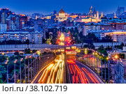 Night life of the metropolis. Стоковое фото, фотограф Галина Царькова / Фотобанк Лори