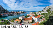Morning panorama of Omis. Sunny day. (2015 год). Стоковое фото, фотограф Михаил Аккуратoв / Фотобанк Лори