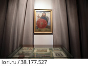 Картина богатырь в экспозиции музея Виктора Васнецова,  Дом-музей художника, Москва (2022 год). Редакционное фото, фотограф Дмитрий Неумоин / Фотобанк Лори