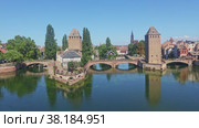 Barrage Vauban in Strasbourg - Barrage Vauban in Strasbourg, Alsace, France. Стоковое видео, видеограф Яков Филимонов / Фотобанк Лори