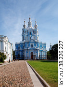 Smolny Cathedral close-up on sun afternoon day. Unique urban landscape center Saint Petersburg. Central historical sights city. Top tourist places in Russia. Capital Russian Empire (2017 год). Стоковое фото, фотограф Aleksandr Golubev / Фотобанк Лори