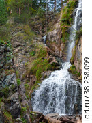 Kamyshlinsky waterfall, vertical photo. Siberian landscape. Стоковое фото, фотограф EugeneSergeev / Фотобанк Лори