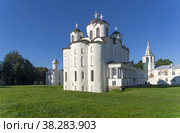 Никольский собор на  Ярославовом Дворище, Великий Новгород. Солнечный день в сентябре. (2022 год). Стоковое фото, фотограф Сергей Рыбин / Фотобанк Лори