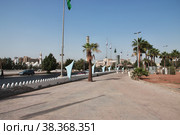 Jeddah, Saudi Arabia - 09 Mar 2020: The street in Jeddah city, Saudi Arabia. Редакционное фото, фотограф Сергей Стрелков / Фотобанк Лори