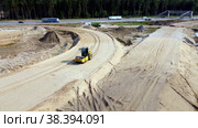 Construction of a toll road Moscow Kazan, highway construction. Стоковое видео, видеограф Скрипачев Антон / Фотобанк Лори