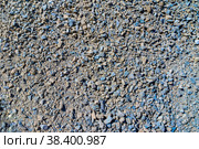 A mixture of bluish slate crushed stone and yellow or brown limestone crushed stone, fine and medium fractions. Стоковое фото, фотограф Дмитрий Коростылев / Фотобанк Лори
