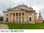 Собор Бориса и Глеба (1785-1796 гг.). Борисоглебский монастырь. Торжок (2021 год). Редакционное фото, фотограф Александр Щепин / Фотобанк Лори