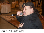 Александр Савин, российский певец, заслуженный артист России (2022 год). Редакционное фото, фотограф Малышев Андрей / Фотобанк Лори