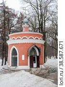 Православная часовня во имя иконы Божией Матери "Всецарица" (2011 год). Стоковое фото, фотограф Александр Щепин / Фотобанк Лори