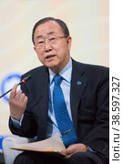 Russia. Saint-Petersburg. XX St. Petersburg International Economic Forum (SPIEF). United Nations Secretary-General Ban Ki-moon. Россия. Санкт-Петербург. XX Петербургский Международный экономический форум (ПМЭФ). Генеральный секретарь Организации Объединенных Наций Пан Ги Мун. (2016 год). Редакционное фото, фотограф Алексей Смышляев / Фотобанк Лори