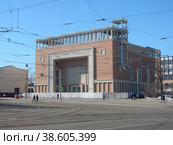 Кинотеатр "Родина". Улица Измайловский Вал, 5. Район Соколиная гора. Москва (2022 год). Редакционное фото, фотограф lana1501 / Фотобанк Лори
