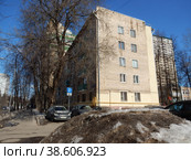 Пятиэтажный трёхподъездный кирпичный жилой дом, 1959 года постройки. 11-я Парковая улица, 26а. Район Восточное Измайлово. Город Москва (2022 год). Редакционное фото, фотограф lana1501 / Фотобанк Лори