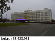 Дом правительства Сахалинской области. Южно-Сахалинск. (2022 год). Стоковое фото, фотограф syngach / Фотобанк Лори