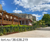 Ресторан в восточном стиле, Бахчисарай, Крым (2022 год). Редакционное фото, фотограф Мария Кылосова / Фотобанк Лори
