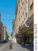 Щербаков переулок. Санкт-Петербург (2019 год). Редакционное фото, фотограф Александр Щепин / Фотобанк Лори