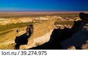 Panorama view to Aral sea from the rim of Plateau Ustyurt at sunset , Karakalpakstan, Uzbekistan (2017 год). Стоковое фото, фотограф Сергей Майоров / Фотобанк Лори