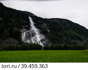Panoramic view to Vidfossen waterfall at gronsdalslona river, Odda , Norway (2017 год). Стоковое фото, фотограф Сергей Майоров / Фотобанк Лори