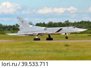 Стратегический бомбардировщик Ту-22М3 ВКС России (2019 год). Редакционное фото, фотограф Александр Тарасенков / Фотобанк Лори