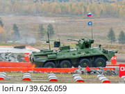 BTR-82A armoured personnel carrier in motion (2013 год). Редакционное фото, фотограф Сергей Буторин / Фотобанк Лори