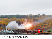 Rocket launch by TOS-1A system (2013 год). Редакционное фото, фотограф Сергей Буторин / Фотобанк Лори