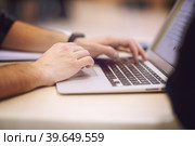 business people hands using laptop computer. Стоковое фото, фотограф Benis Arapovic / PantherMedia / Фотобанк Лори