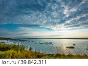 Раннее утро на реке Оби. Новосибирская область России (2021 год). Стоковое фото, фотограф Евгений Мухортов / Фотобанк Лори